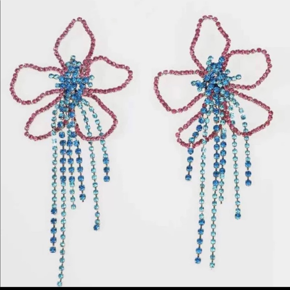 Brand New- Large Flower Shape Stud Drop Earrings